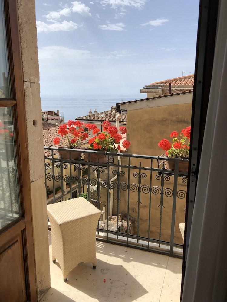 Hotel El Jebel Taormina Exterior foto